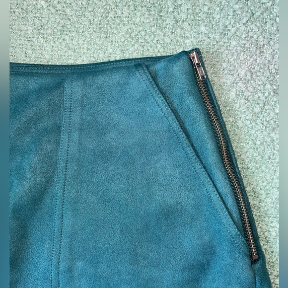 Suede skirt / size S - Picture 4 of 4